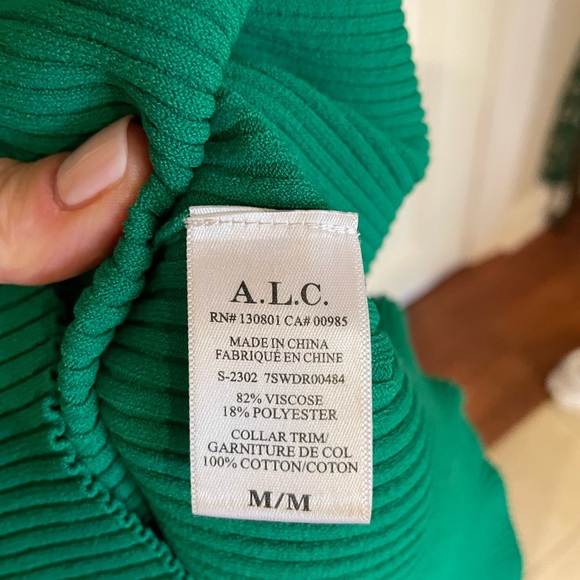 ALC Green knit midi dress v-neckk with crocheted collar size M - Picture 3 of 6